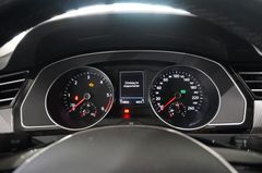 Fahrzeugabbildung Volkswagen Passat 2.0 TDI ALLTRACK 4M NAVI/SH/LEDER/ACC/LED