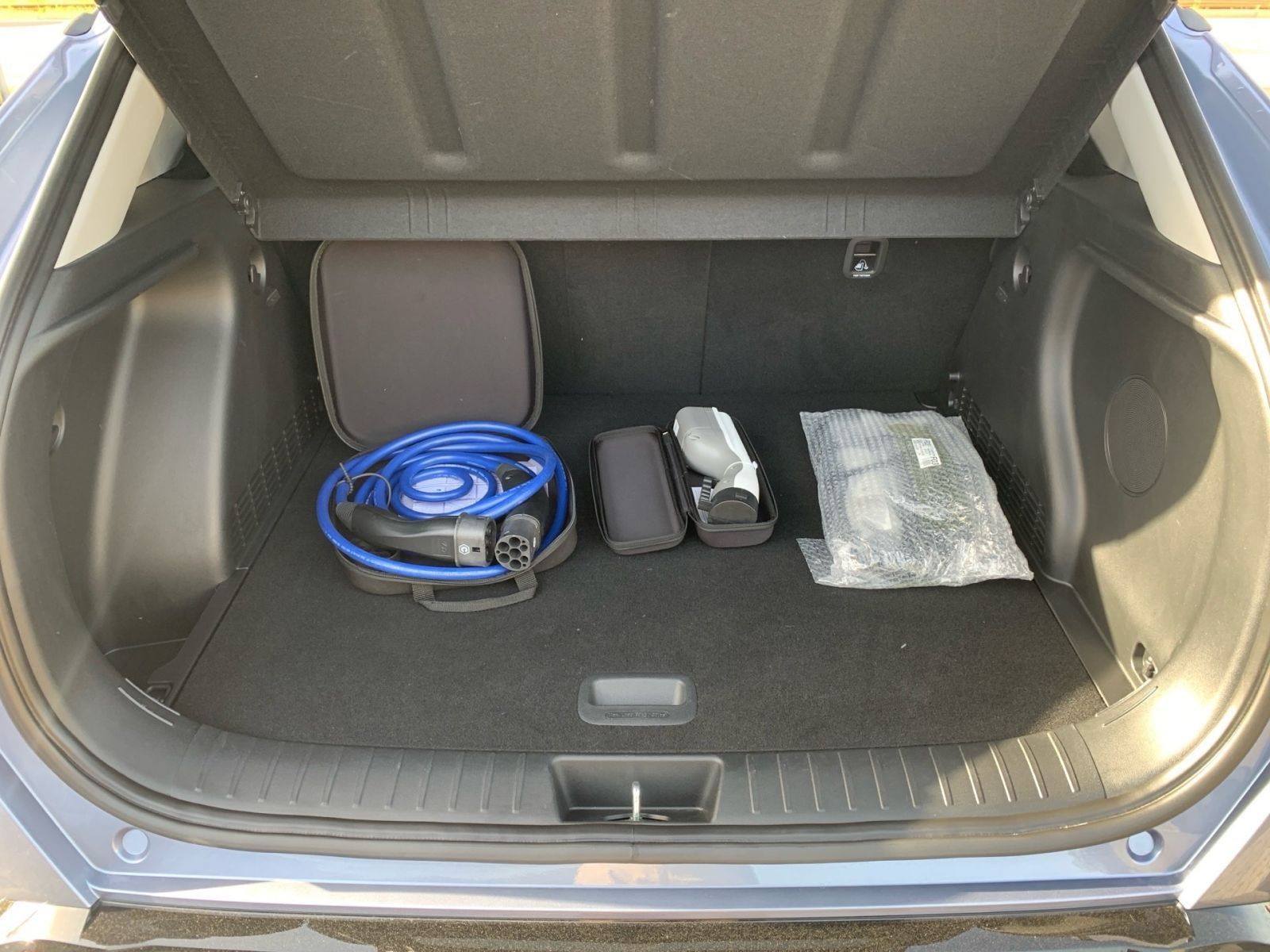 Fahrzeugabbildung Hyundai KONA Prime Elektro 65,4 kWh BOSE Sitz 19Zoll