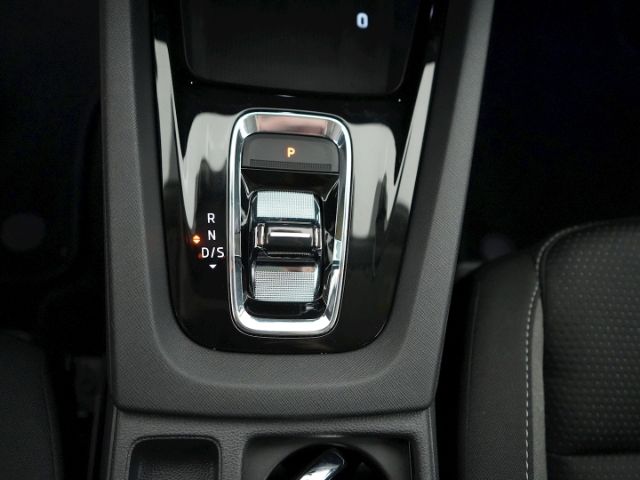 Octavia COMBI TOUR TDI DSG+AHK+LED+NAVI+STANDHEI