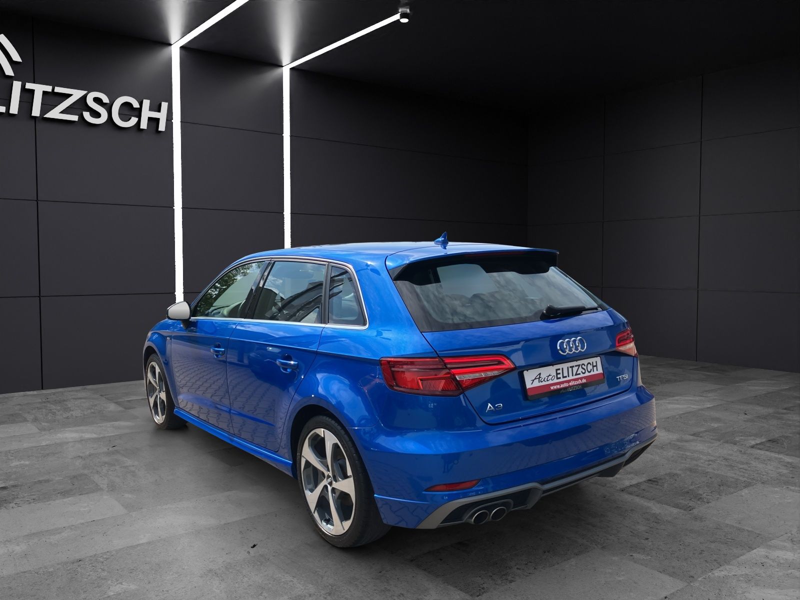 Fahrzeugabbildung Audi A3 Sportback S-Line S-tronic LED Navi ACC SHZ PD