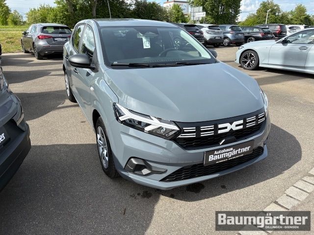 Fahrzeugabbildung Dacia Sandero Essential TCe 90 PDC/LED/Tempomat/GJR