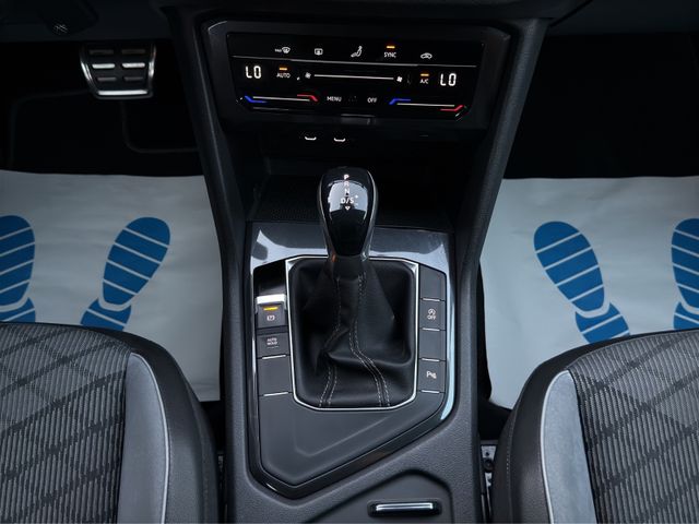 Volkswagen Tiguan R-Line 1.5 TSI DSG*BLACK*DIGITAL*LED*NAVI