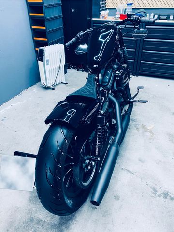 Harley-Davidson Iron 883