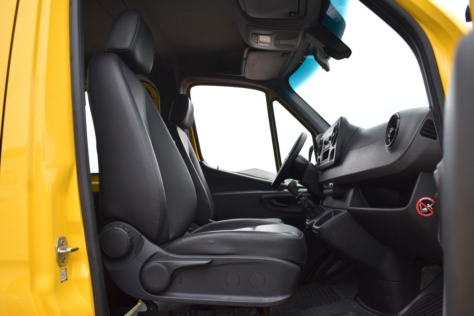 Fahrzeugabbildung Mercedes-Benz Sprinter III Pritsche DoKa RWD/KLIMA/AHK