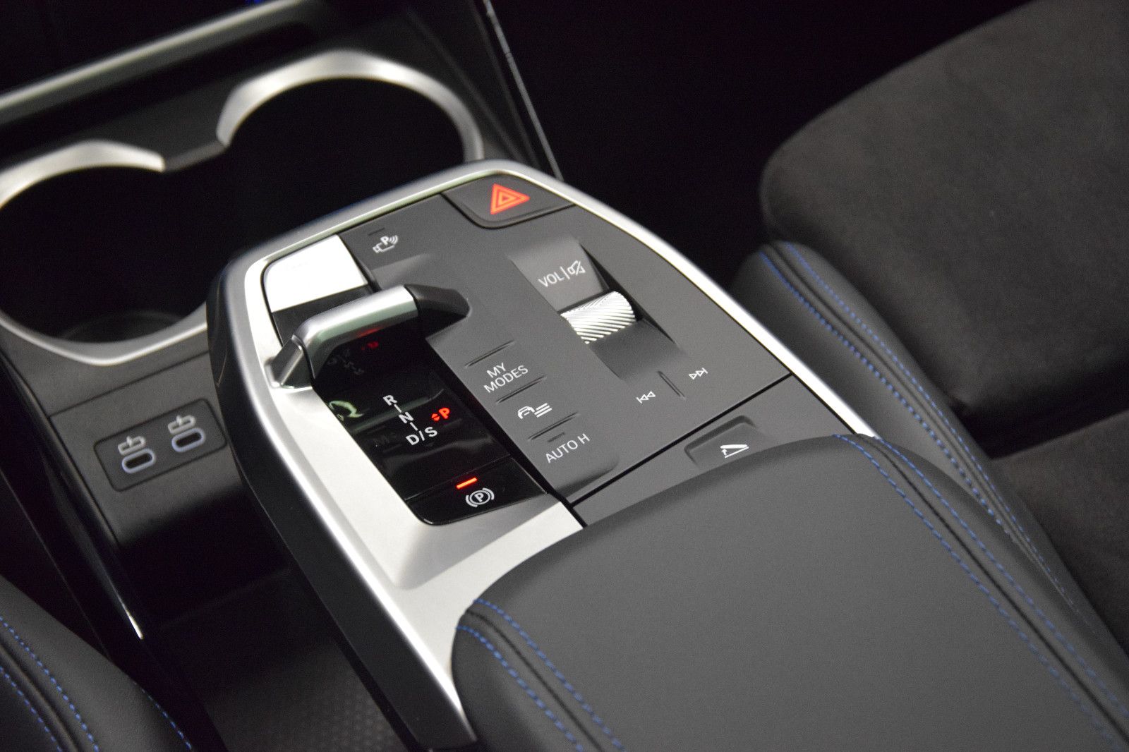 Fahrzeugabbildung BMW X2 20d xDrive M Sport 360° Pano HuD AHK h/k ACC