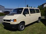 Volkswagen T4 Caravelle 2.5, lang, 9-sitzer, H-Gutachten - Volkswagen T4 Caravelle mit Benzin-Antrieb: Van, Schaltgetriebe