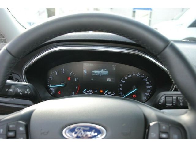 Fahrzeugabbildung Ford Focus 1,0 L Titanium+WINTER-PAKET+ACC+KEY-FREE+