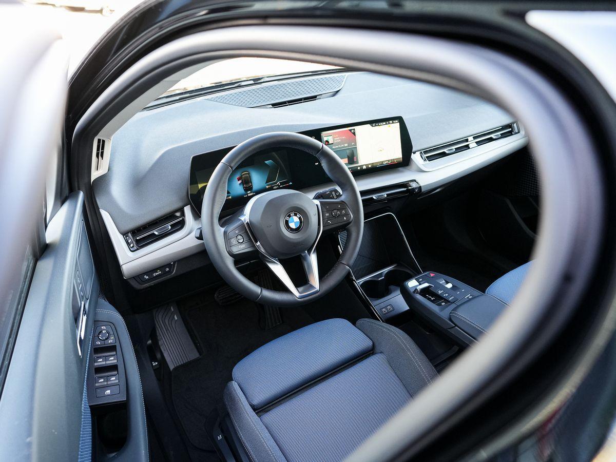 BMW Active 220d Active Tourer AHK PANO Sportsitze SoGlas, миниатюра 8