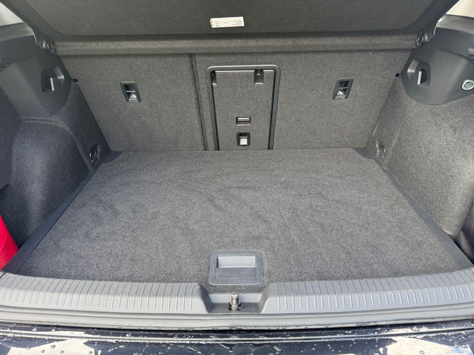 Volkswagen Golf VIII Life "United" 1,0TSI, LED, Navi, App C, миниатюра 15