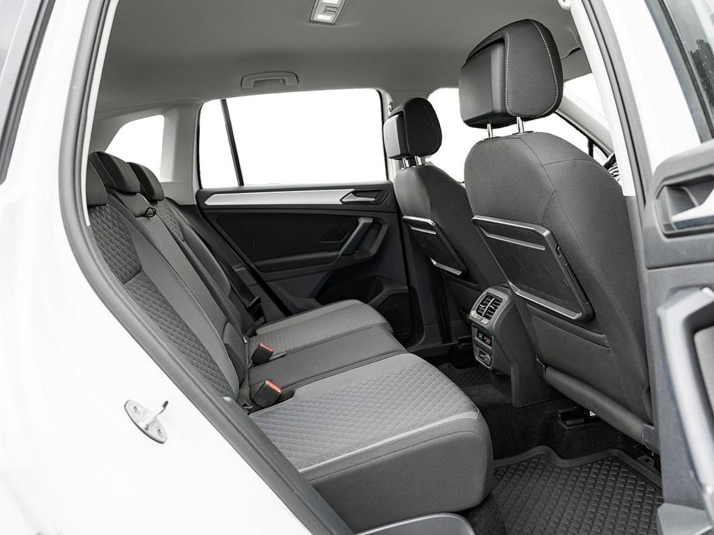 Fahrzeugabbildung Volkswagen Tiguan 2.0 TDI Comfortline DSG NAVI ACC PDC