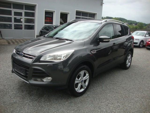 Ford Kuga 1,5 EcoBoost SYNC Edition * NAVI*TEILLEDER*
