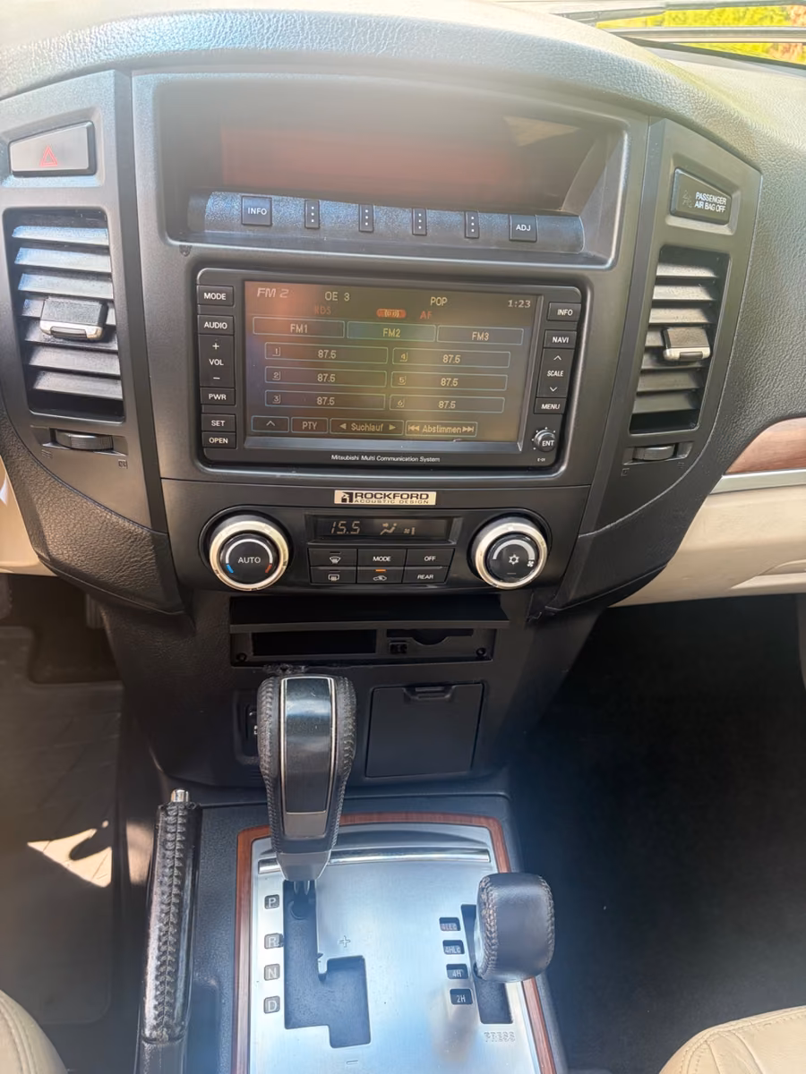 Mitsubishi Pajero 2007 — photo 15