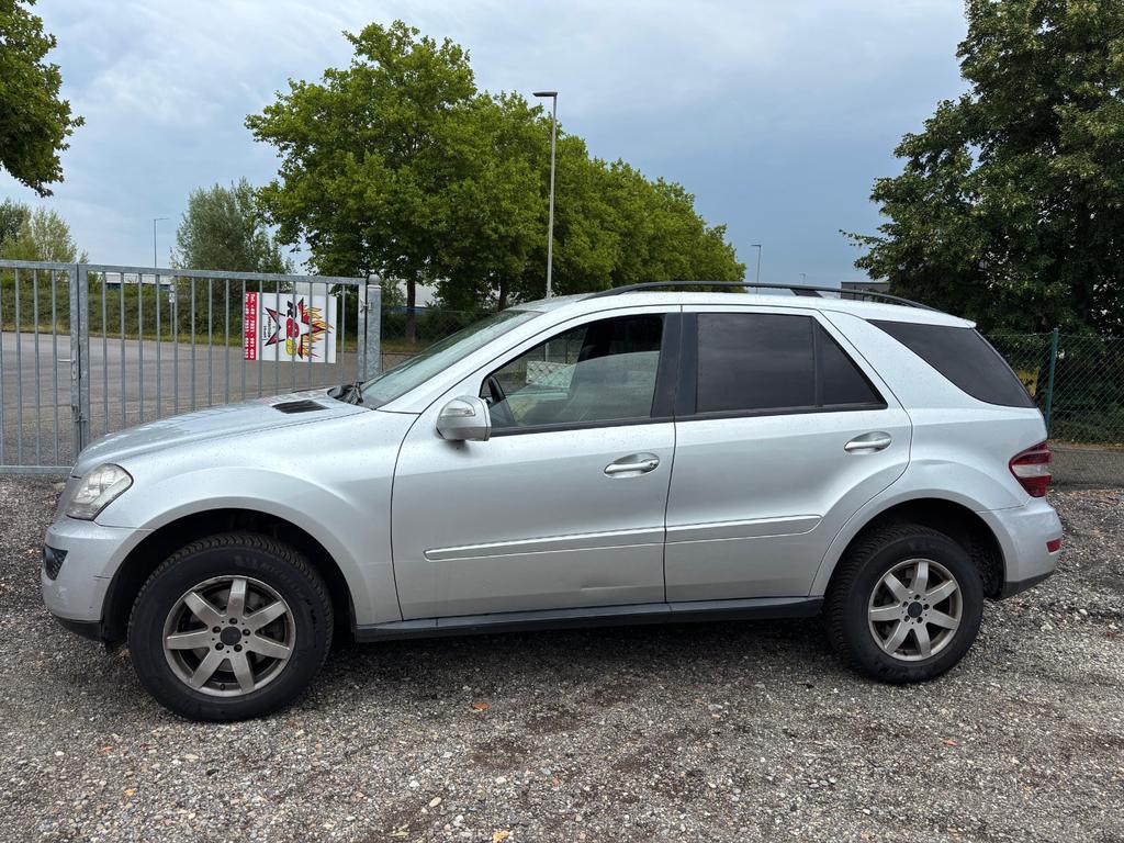 Mercedes-Benz ML 320