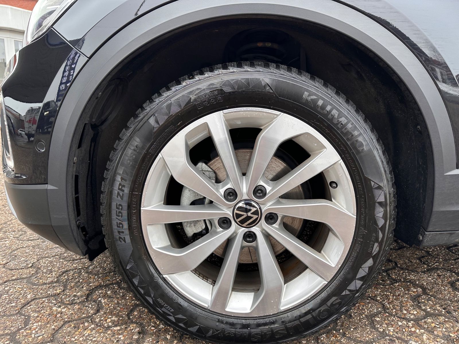 Fahrzeugabbildung Volkswagen T-Roc 1.5 TSI Style DSG AHK/ACC/LED/APP/SHZG/GJR