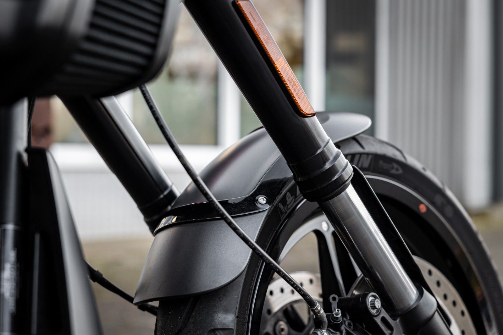 Fahrzeugabbildung Harley-Davidson FXDRS 114 CUI - KESSTECH - SEITLICHER KZH