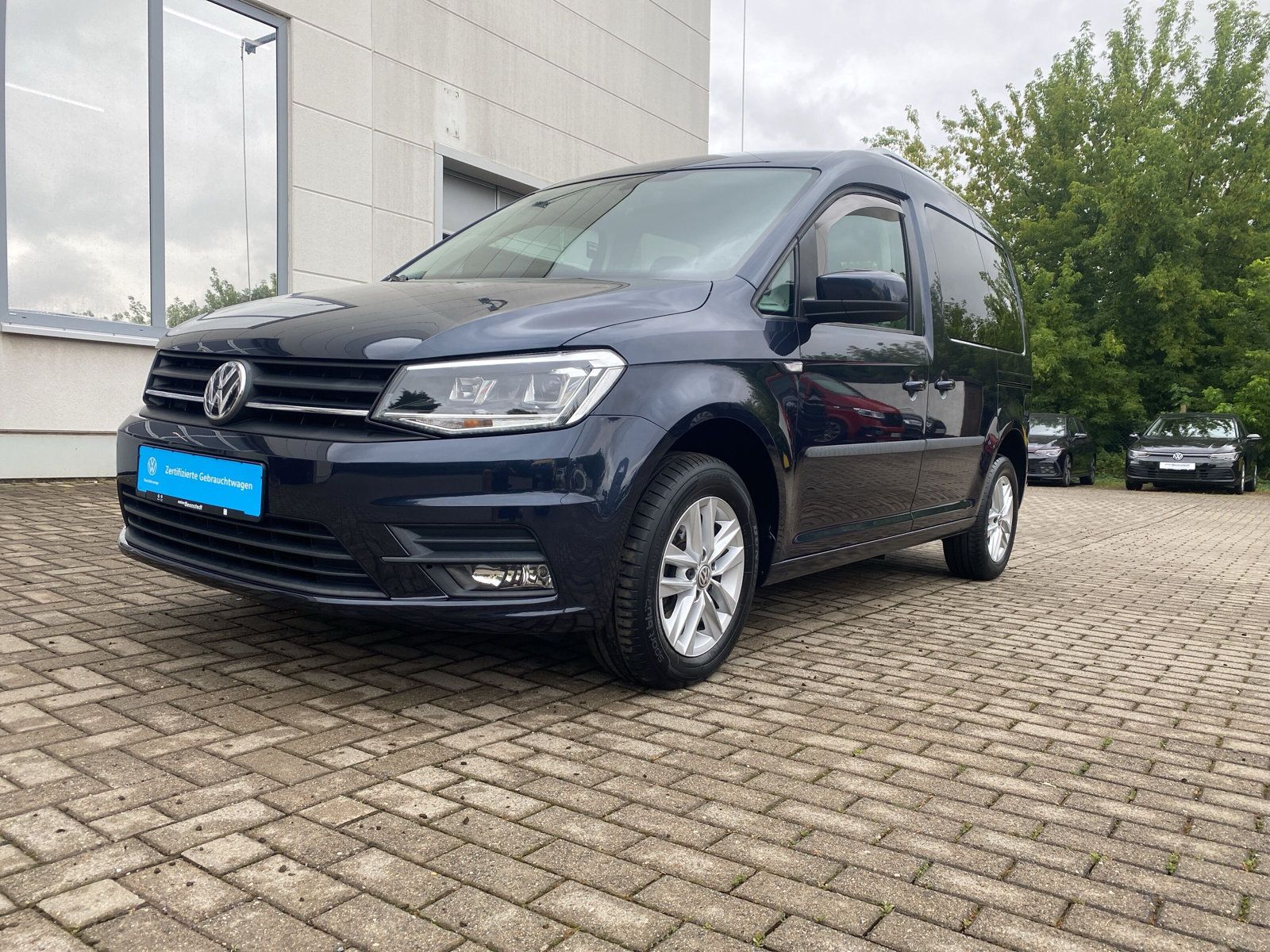 Fahrzeugabbildung Volkswagen Caddy Kombi 2.0 TDI XENON DAB STANDHZG