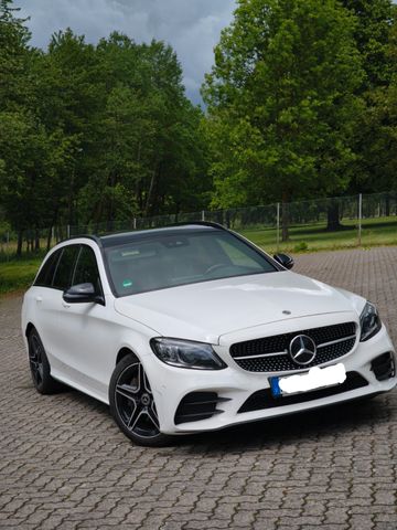MERCEDES-BENZ C 300 d T Autom. -AMG NIGHT PAKET  Panorama 
