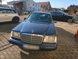 Mercedes-Benz Mercedes W124 220e oldtimer - gebrauchte Mercedes-Benz 220 aus dem Jahr 1995
