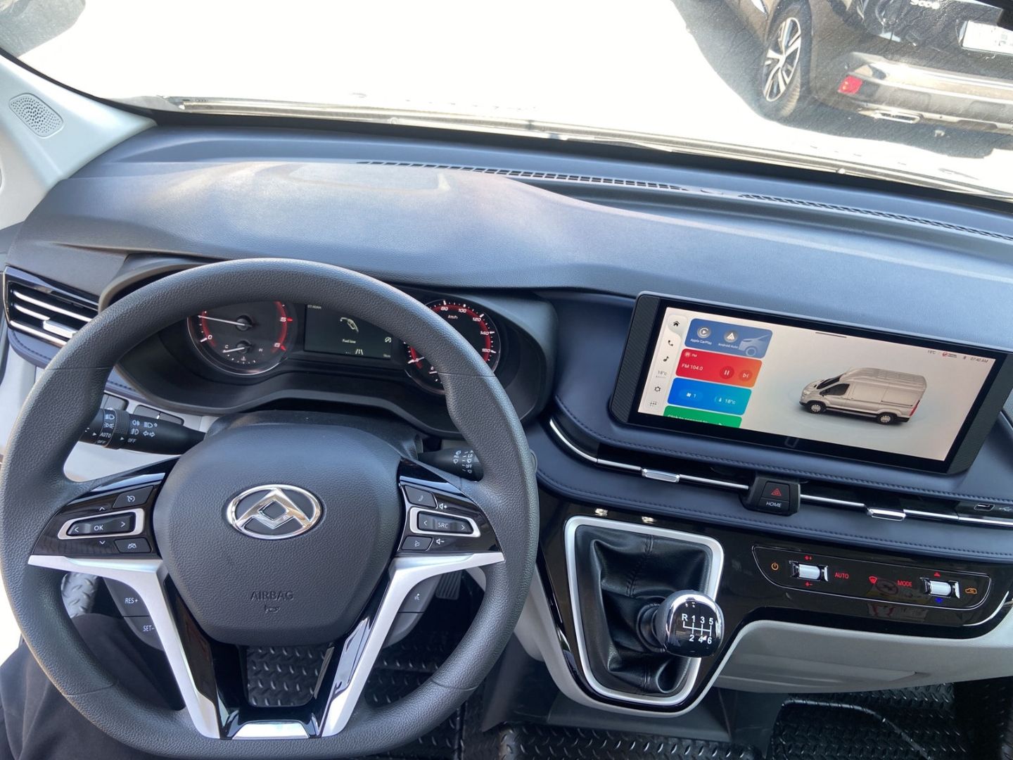 Fahrzeugabbildung Maxus Deliver9 KW 2.0 L3H2 FWD Luxury LED CarPlay DAB