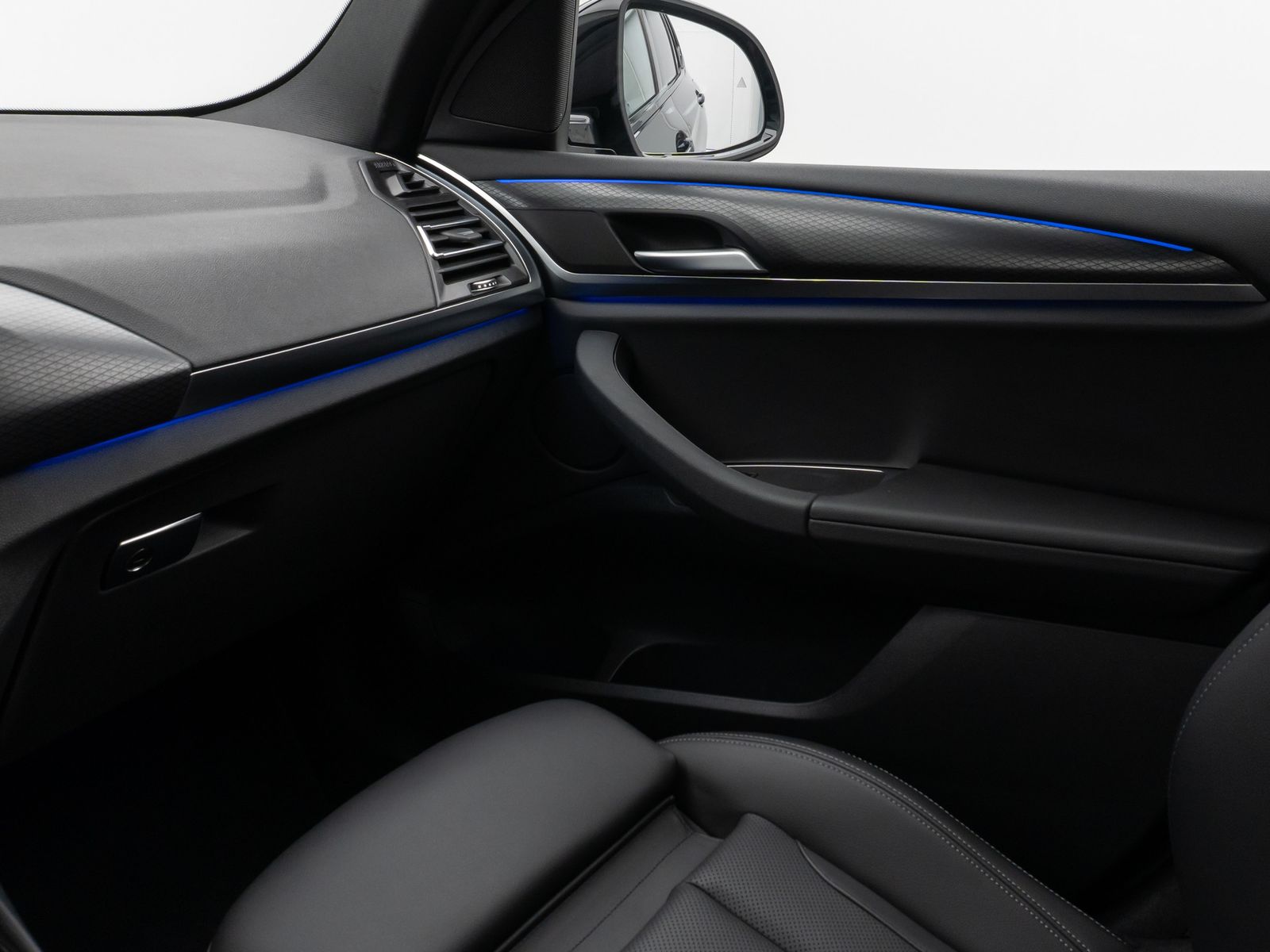 Fahrzeugabbildung BMW X3 xD20d M Sport Kamera Laser DAB HiFi AHK Komfo