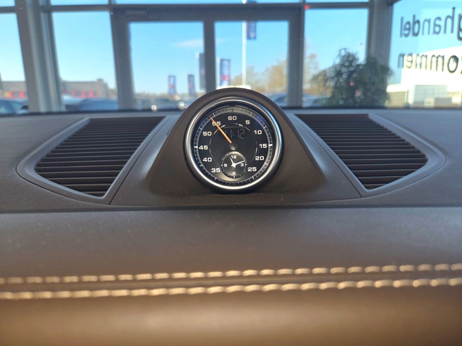 Fahrzeugabbildung Porsche Macan Turbo Scheckheft Porsche Leder exklusive