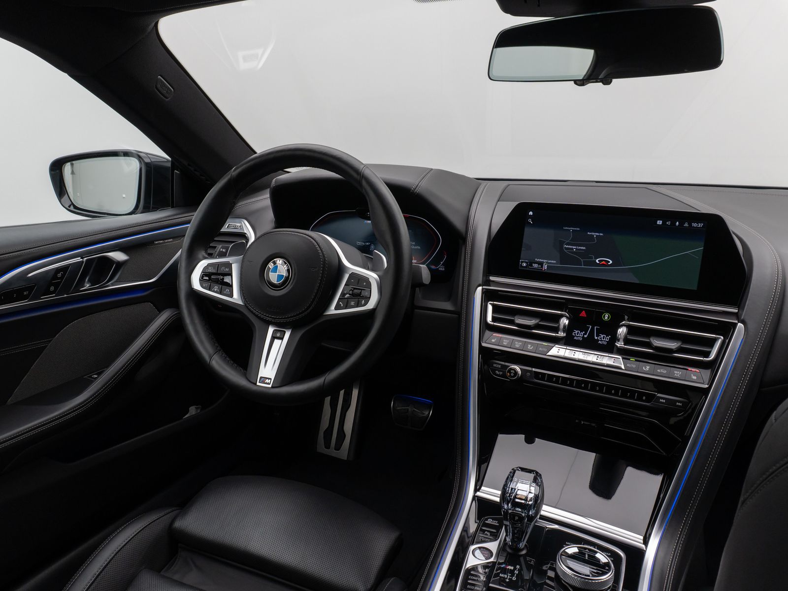 Fahrzeugabbildung BMW M850i xD Kamera HUD DAB H/K ACC SoftCl DisplKey