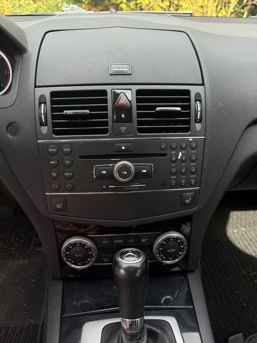 Mercedes-Benz C220 2008 — photo 11