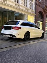 Mercedes-Benz C 400 4MATIC T AMG Line Autom. AMG Line - gebrauchte Mercedes-Benz C 400 aus dem Jahr 2017