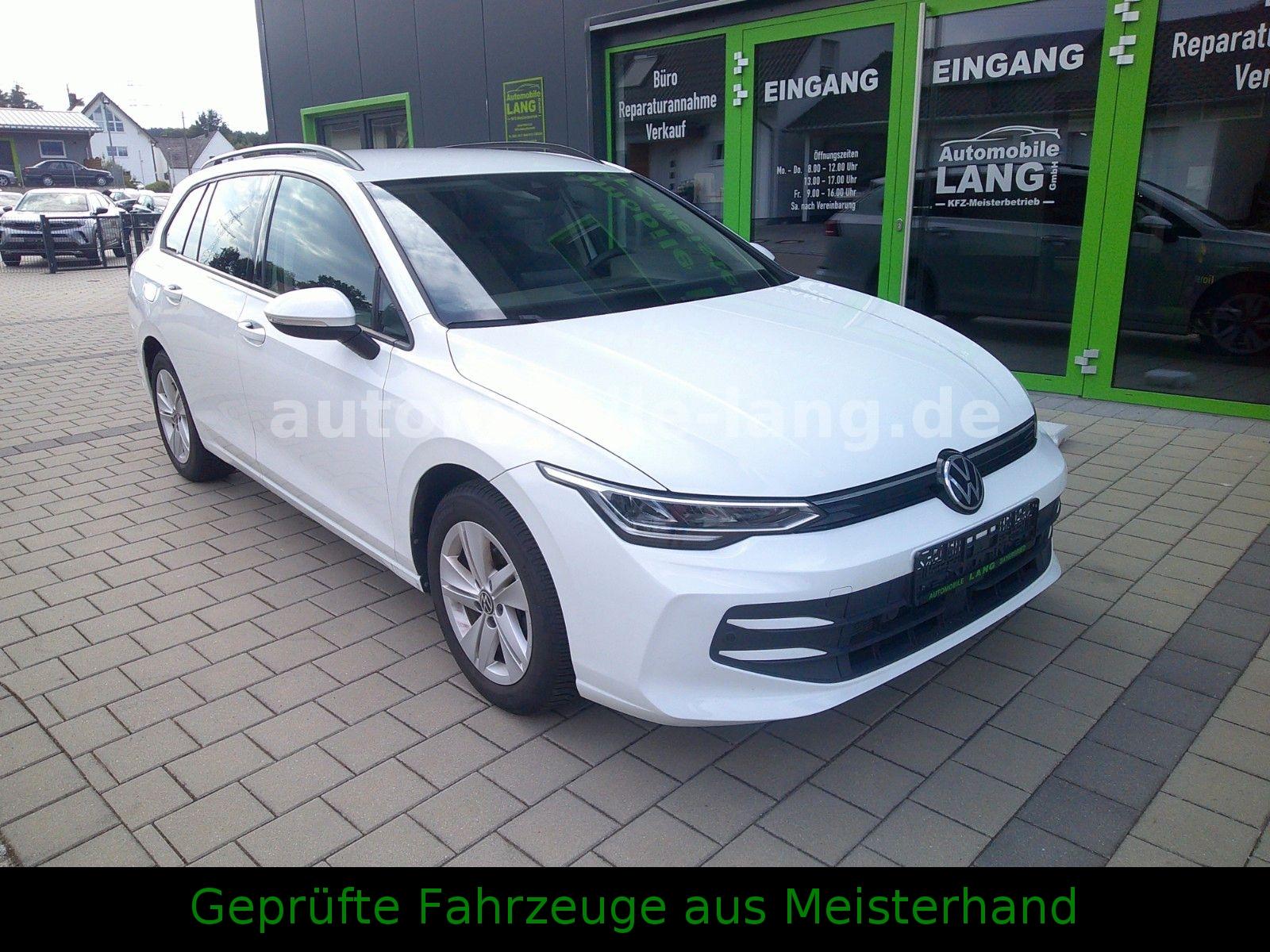 Volkswagen Golf Variant 1.5 TSI DSG Life  #SHZ #LRHZ #LED