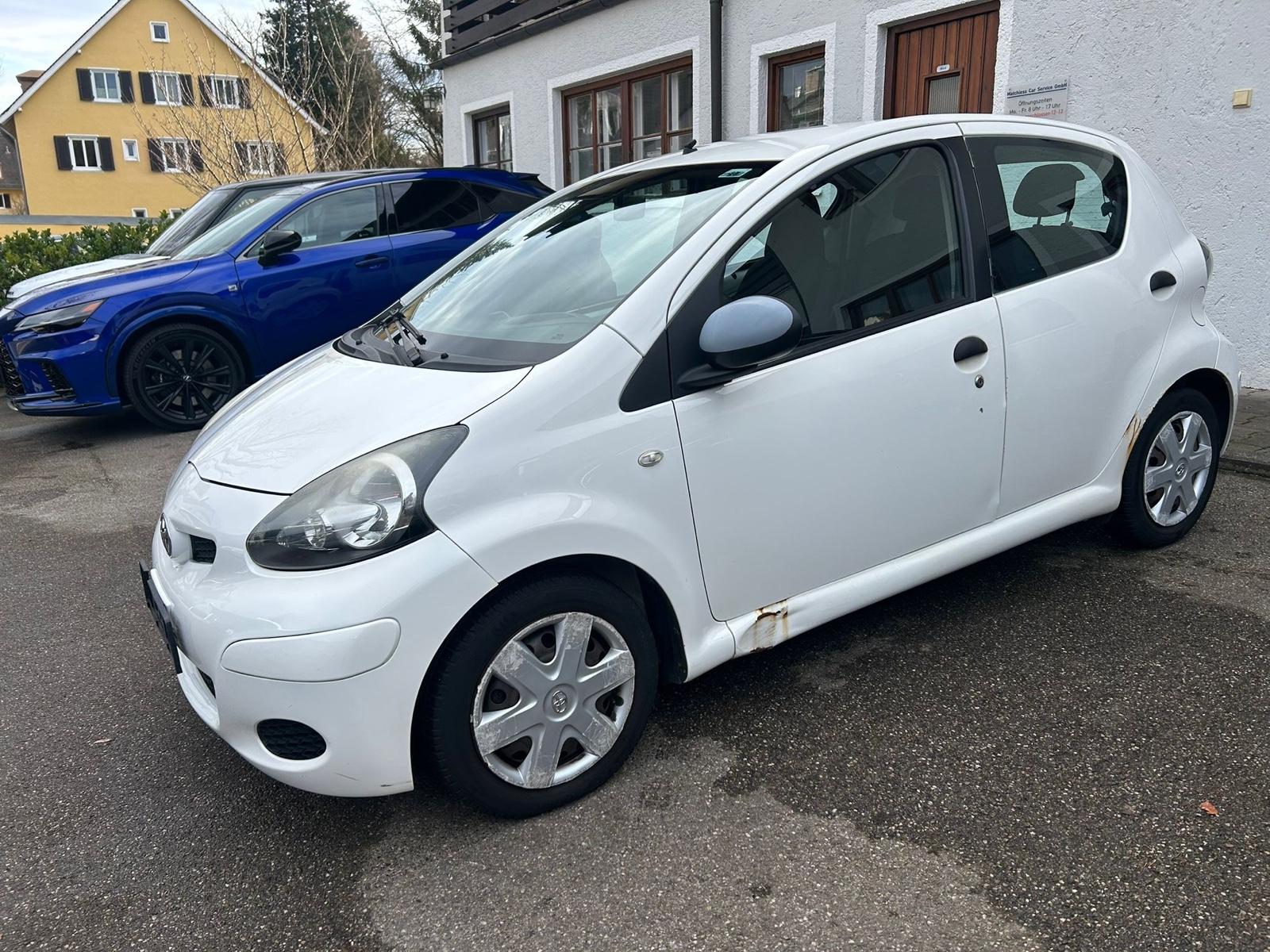 Toyota Aygo AYGO Basis