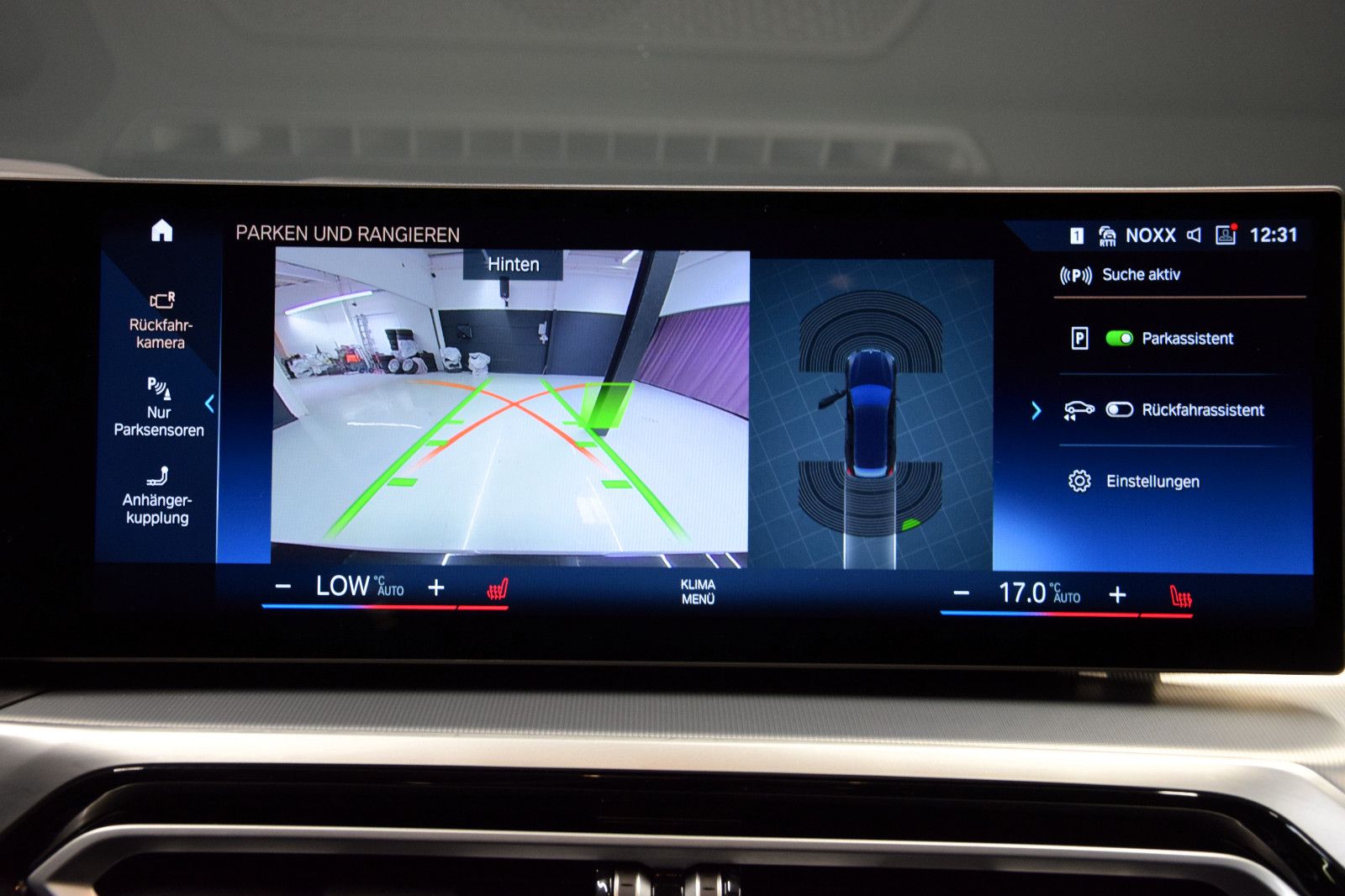 Fahrzeugabbildung BMW 320d xDrive Touring Autom HuD LED ACC AHK Kamera