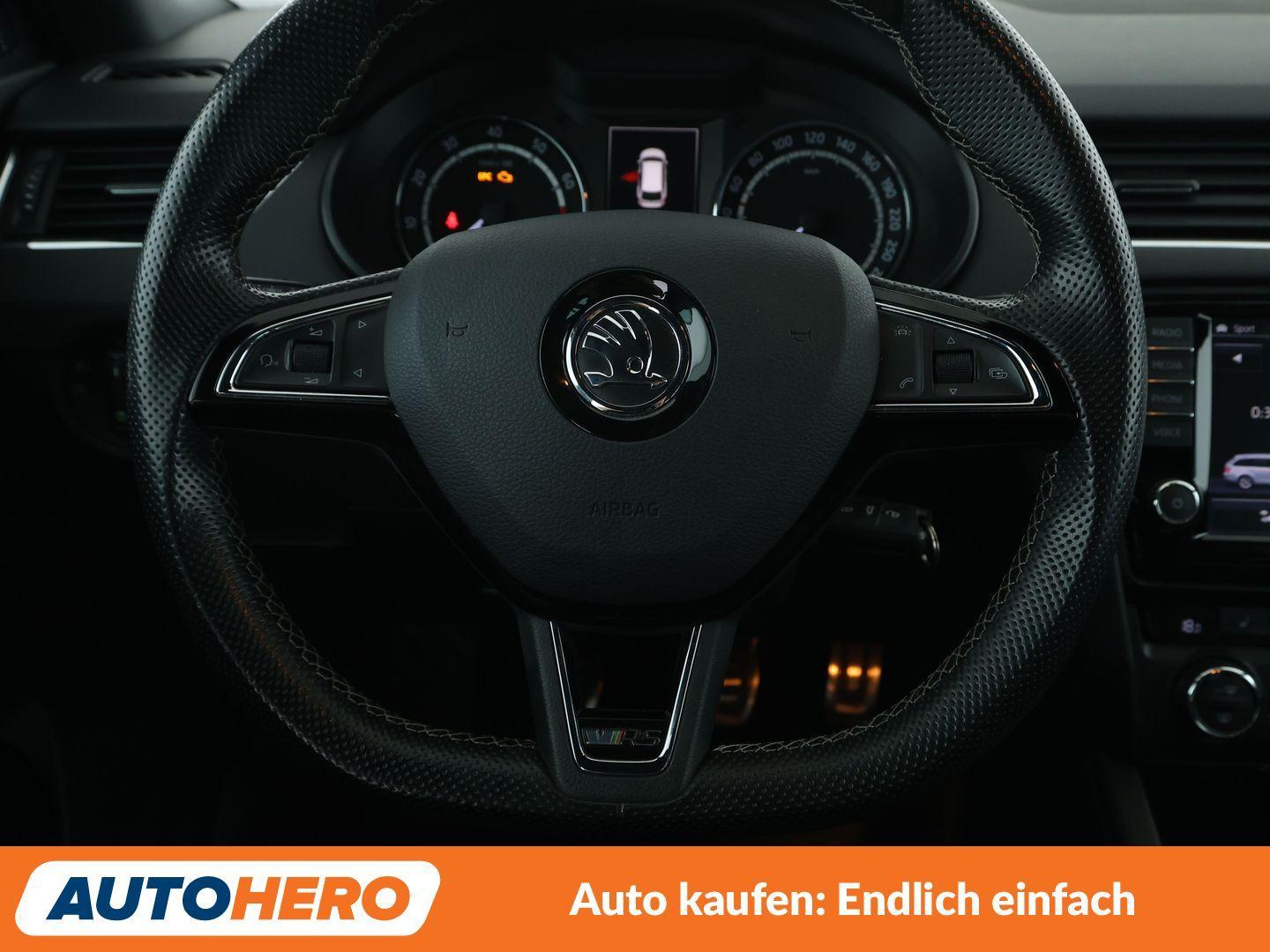 Skoda Octavia 2.0 TSI RS*NAVI*XENON*SPUR*CAM*PDC*SHZ*