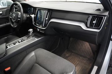 Volvo V60 Cross Country - 11