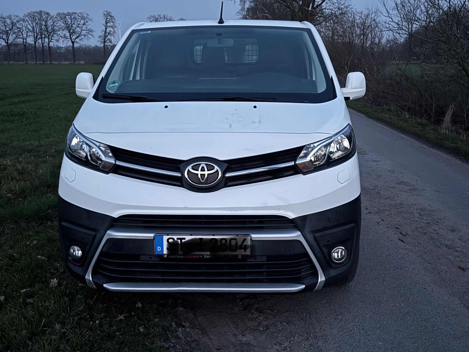 TOYOTA Proace