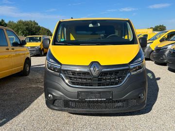 Renault Trafic - 2