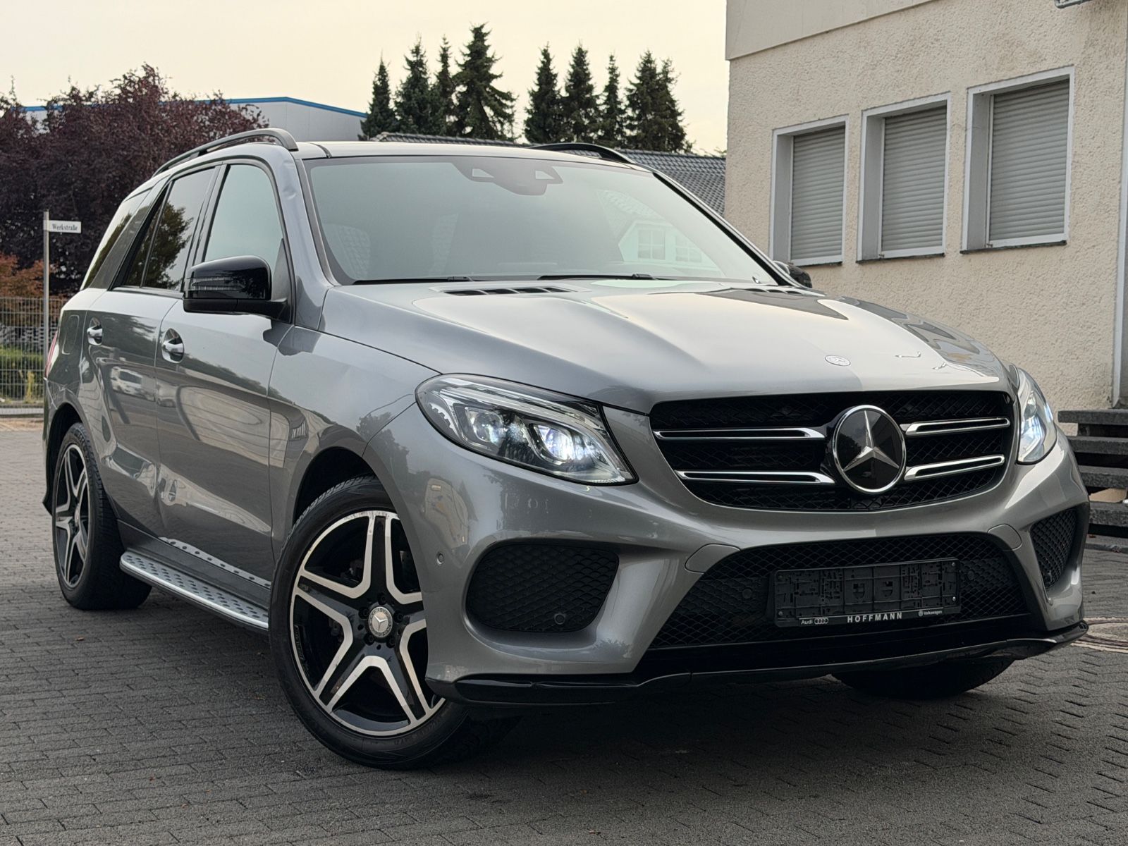 Mercedes-Benz GLE 350d 4Matic 9G-TRONIC AMG Line TÜV Neu