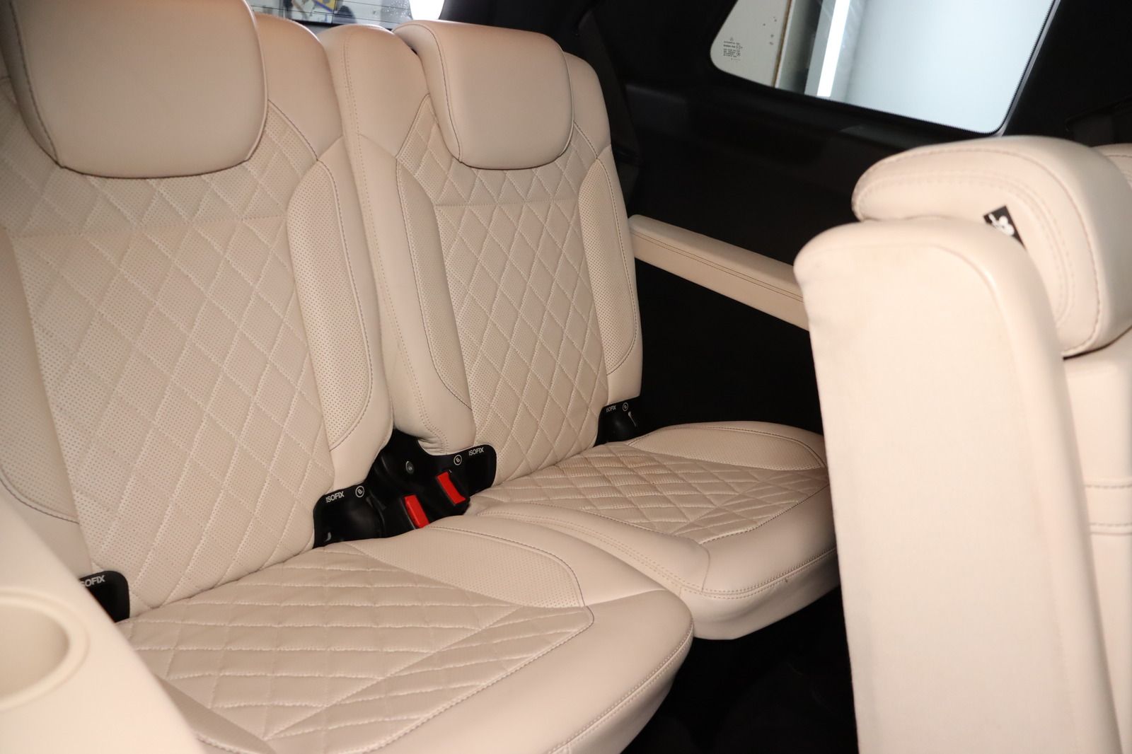 Fahrzeugabbildung Mercedes-Benz GL 350 d 4Matic DIS FOND Desingno Pano * 7. Sitz