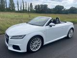 Audi TT Roadster 2.0 TDI ultra - - Audi TT mit Diesel-Antrieb: Cabrio