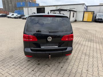 Volkswagen Touran - 6