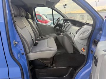 Opel Vivaro - 12