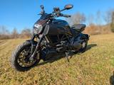 Ducati Diavel Dark mit viel Zubehör - DUCATI DIAVEL