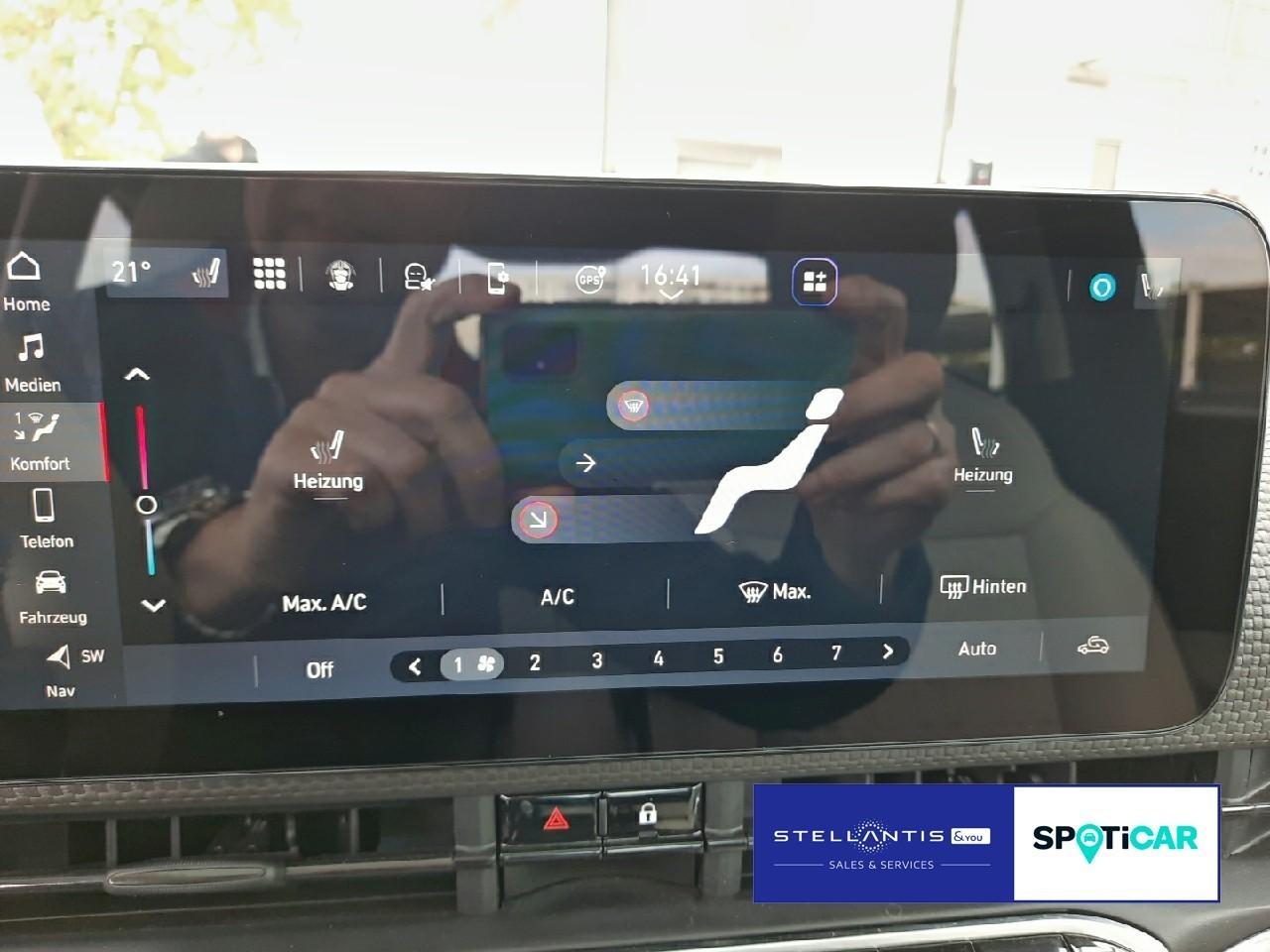 Fiat 500e La Prima Pano Navi SHZ