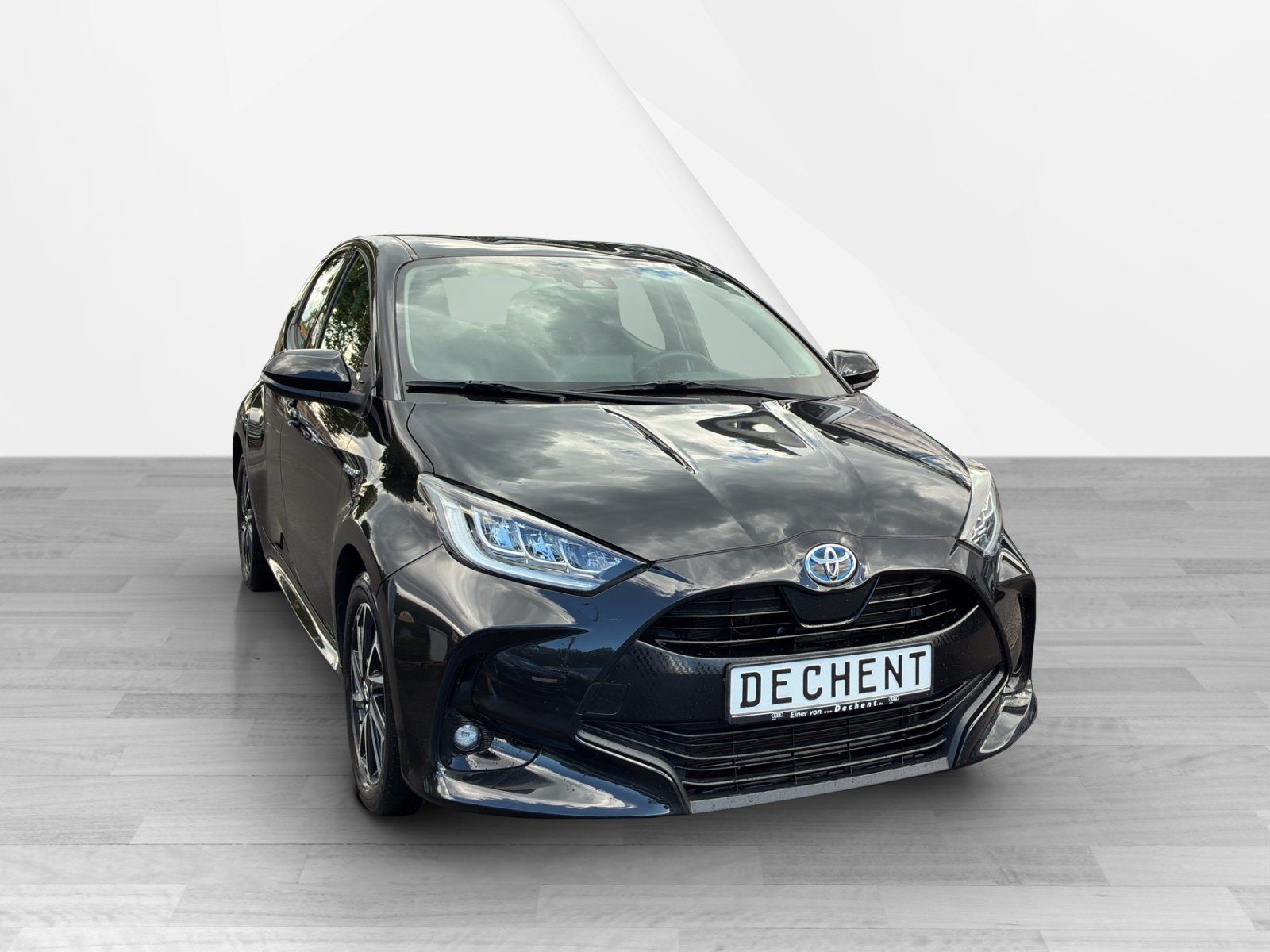 Fahrzeugabbildung Toyota Yaris 1.5 Dual-VVT-iE Hybrid Club Kamera,LED,LM