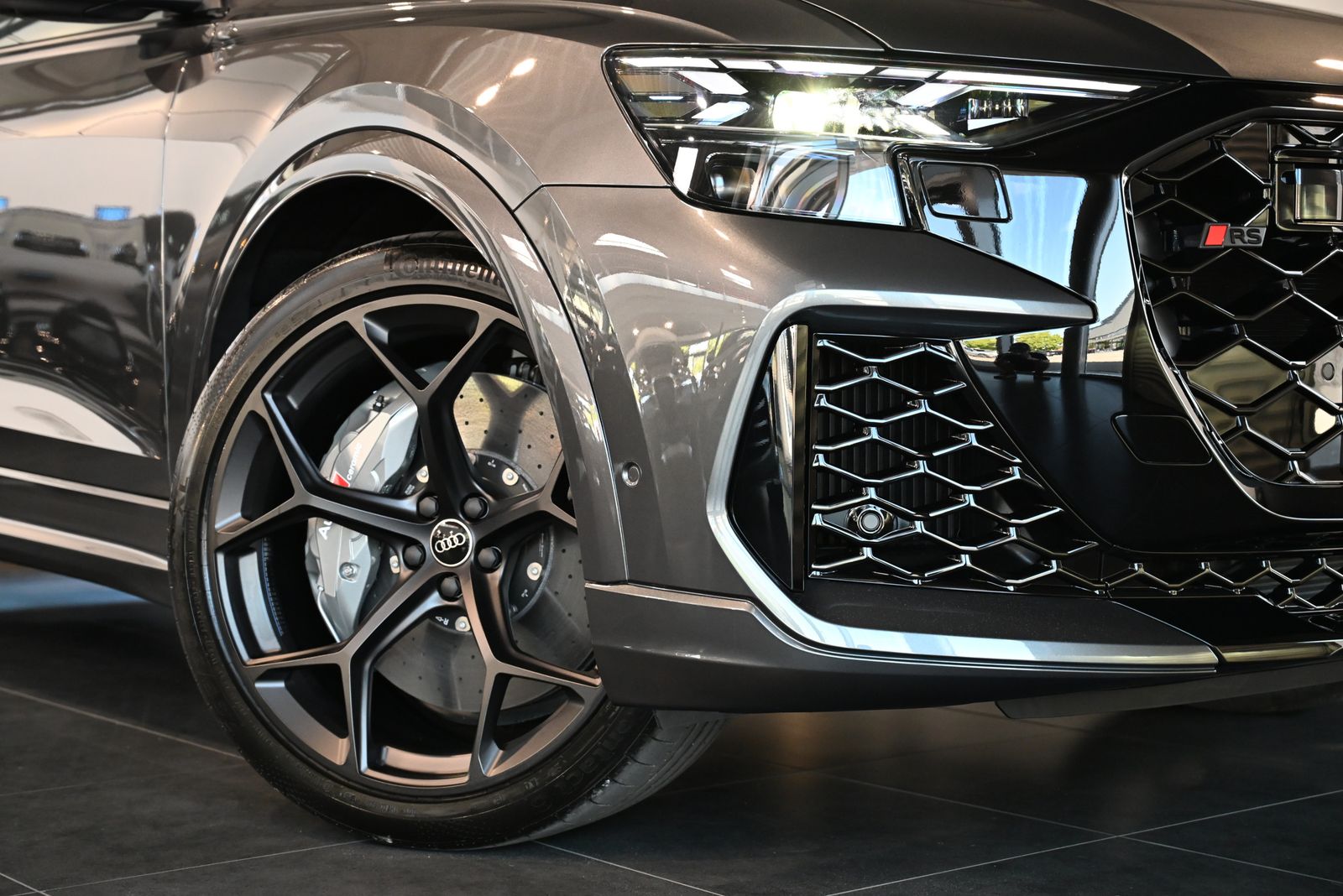 Audi RSQ8 Performance/RS-Design/305km/h/Laser/HUD/AHK imagem 2