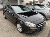 Mercedes-Benz A 180 Style Paket Navi Park-Assist AHK - Mercedes-Benz A 180 in Bielefeld