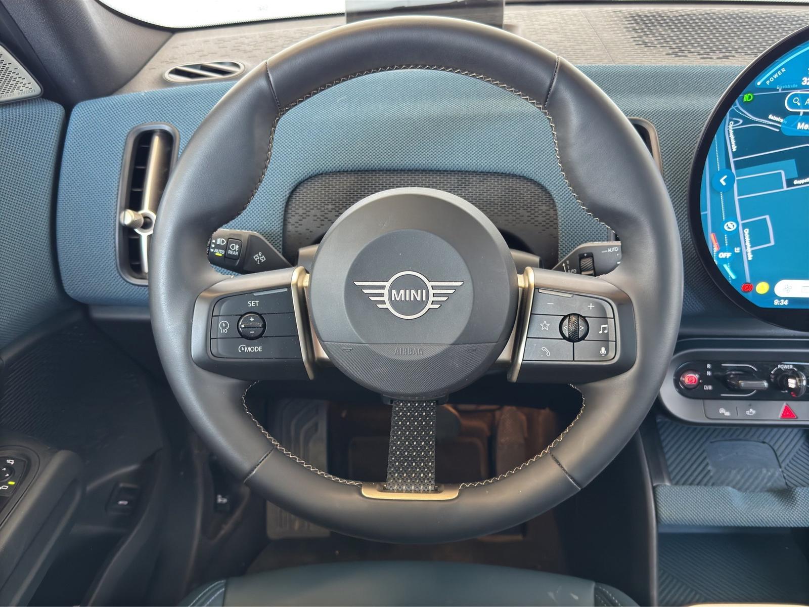 MINI Countryman SE ALL4 Navi.LED.360°.ACC.Pano.HuD