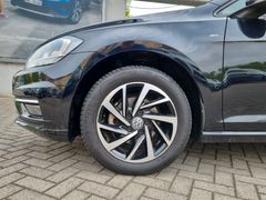 Fahrzeugabbildung Volkswagen Golf VII 1.0 TSI Join ACC APP NAVI