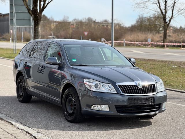 Skoda Octavia 1.4 *Automatik *Navi *Sitzheizung *PDC