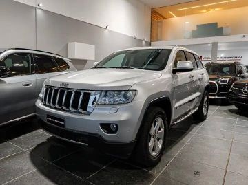 Jeep Grand Cherokee - 2