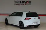 Volkswagen Golf VII Lim. R-Line Sport | LED | Navi | 19`Alu - Volkswagen Golf: R Line